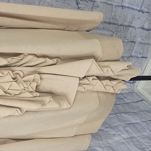 Boston Proper Cream Ruffle Cardigan‎ Large - Picture 4 of 8